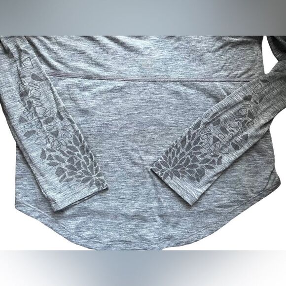 Lucy Tech Gray long sleeve shirt Size XS - Picture 2 of 13